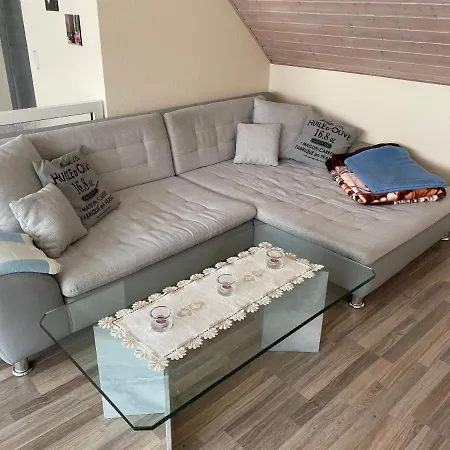 Freundliche Zweiraumwohnung In Ruhiger Lage *