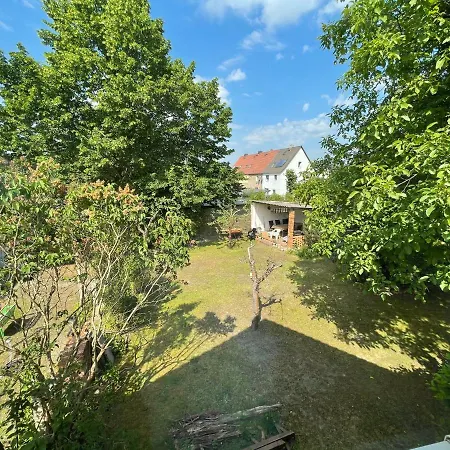 Apartment Freundliche Zweiraumwohnung In Ruhiger Lage *